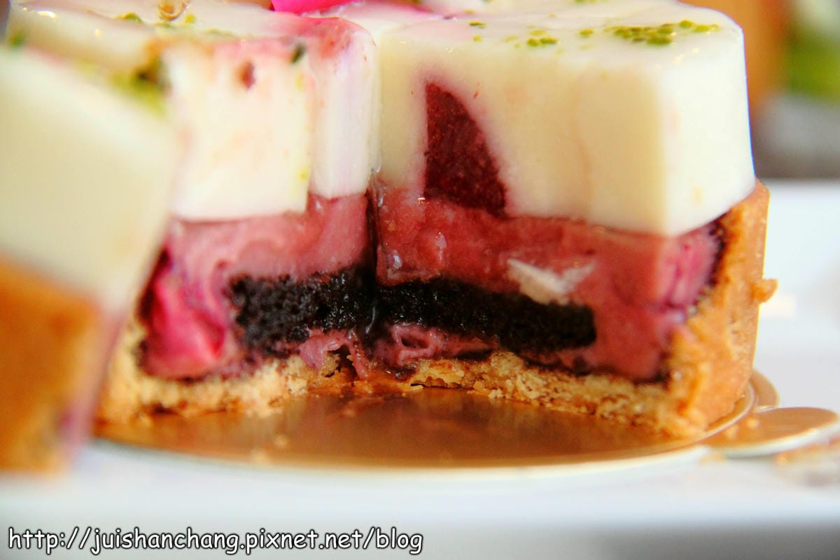 【食記║台中】小梗甜點咖啡～到台中錯過了一定會後悔！