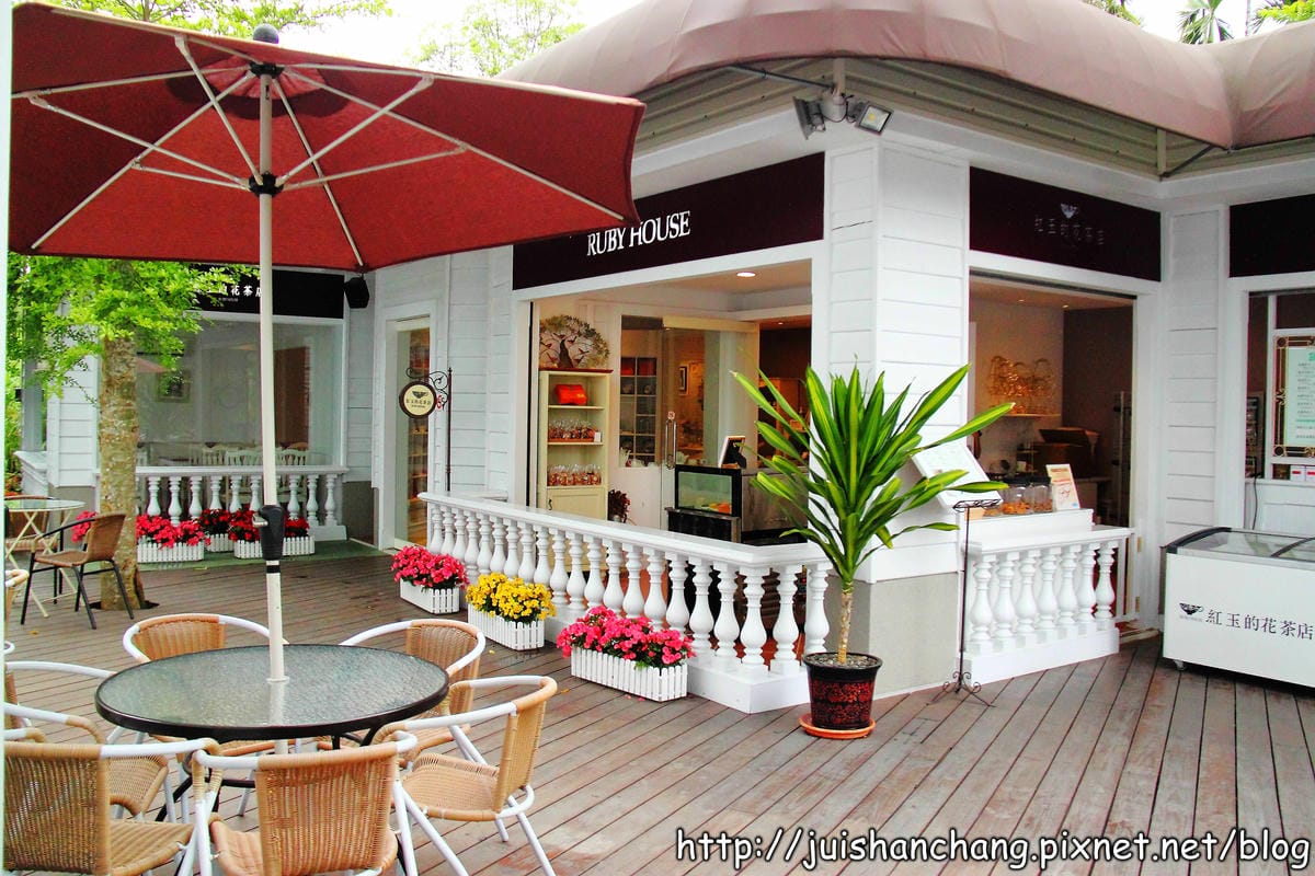 【南投魚池旅遊景點】親手窯。DIY手拉坯+廖鄉長紅茶故事館。進去喝一杯紅茶吧！