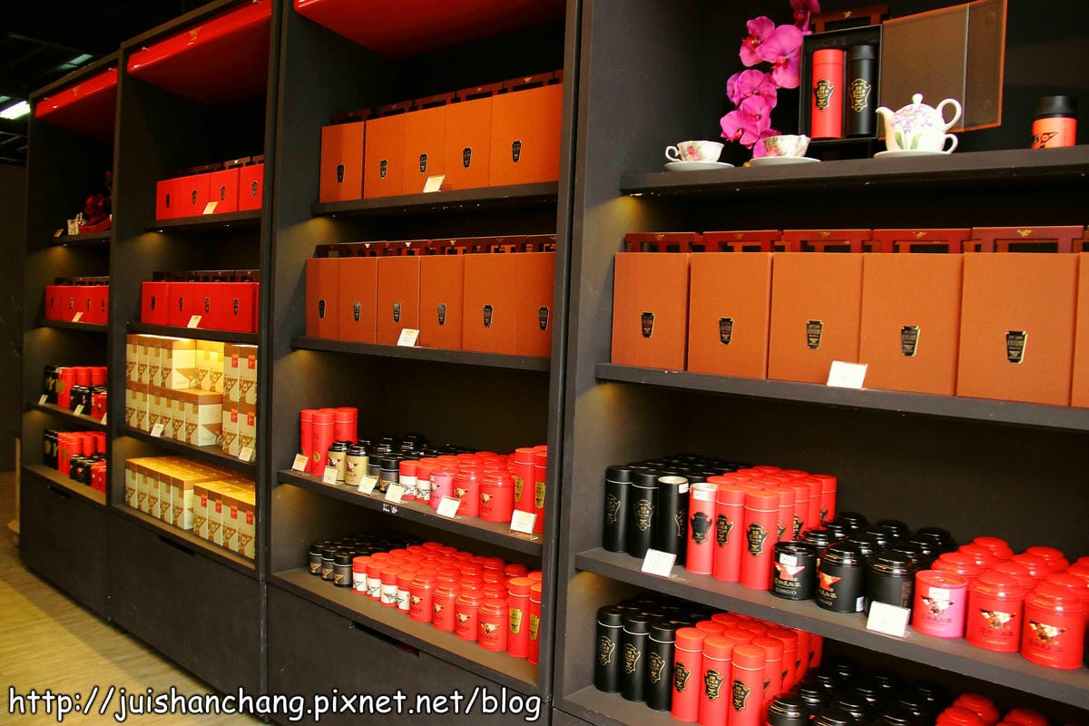 【南投魚池旅遊景點】親手窯。DIY手拉坯+廖鄉長紅茶故事館。進去喝一杯紅茶吧！