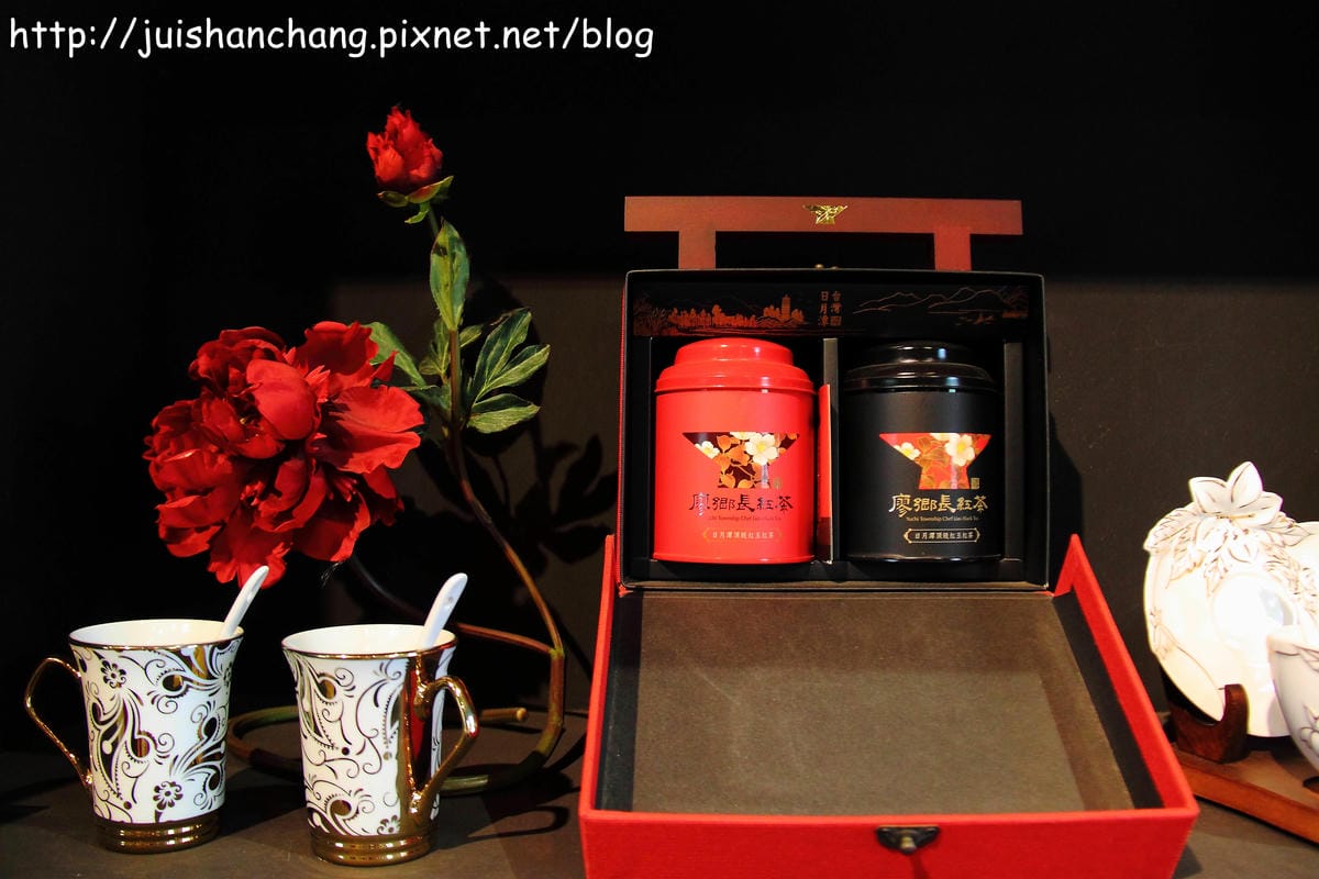 【南投魚池旅遊景點】親手窯。DIY手拉坯+廖鄉長紅茶故事館。進去喝一杯紅茶吧！