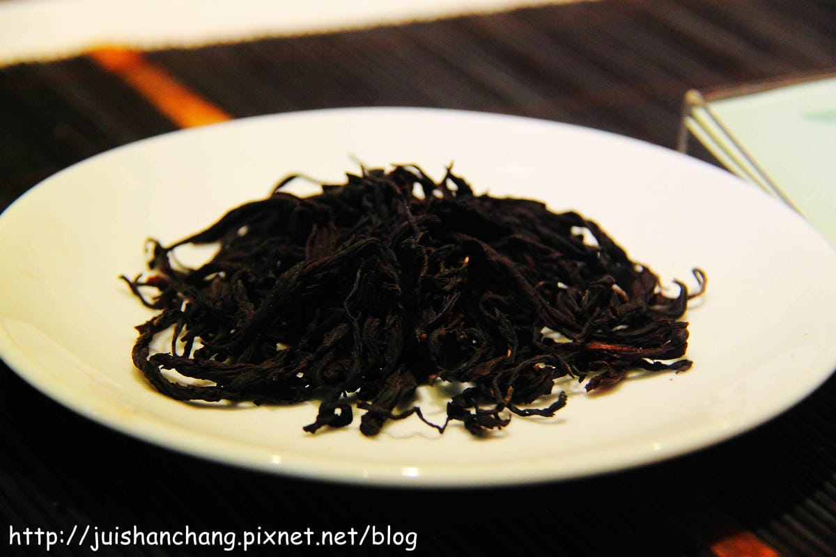 【南投魚池旅遊景點】親手窯。DIY手拉坯+廖鄉長紅茶故事館。進去喝一杯紅茶吧！