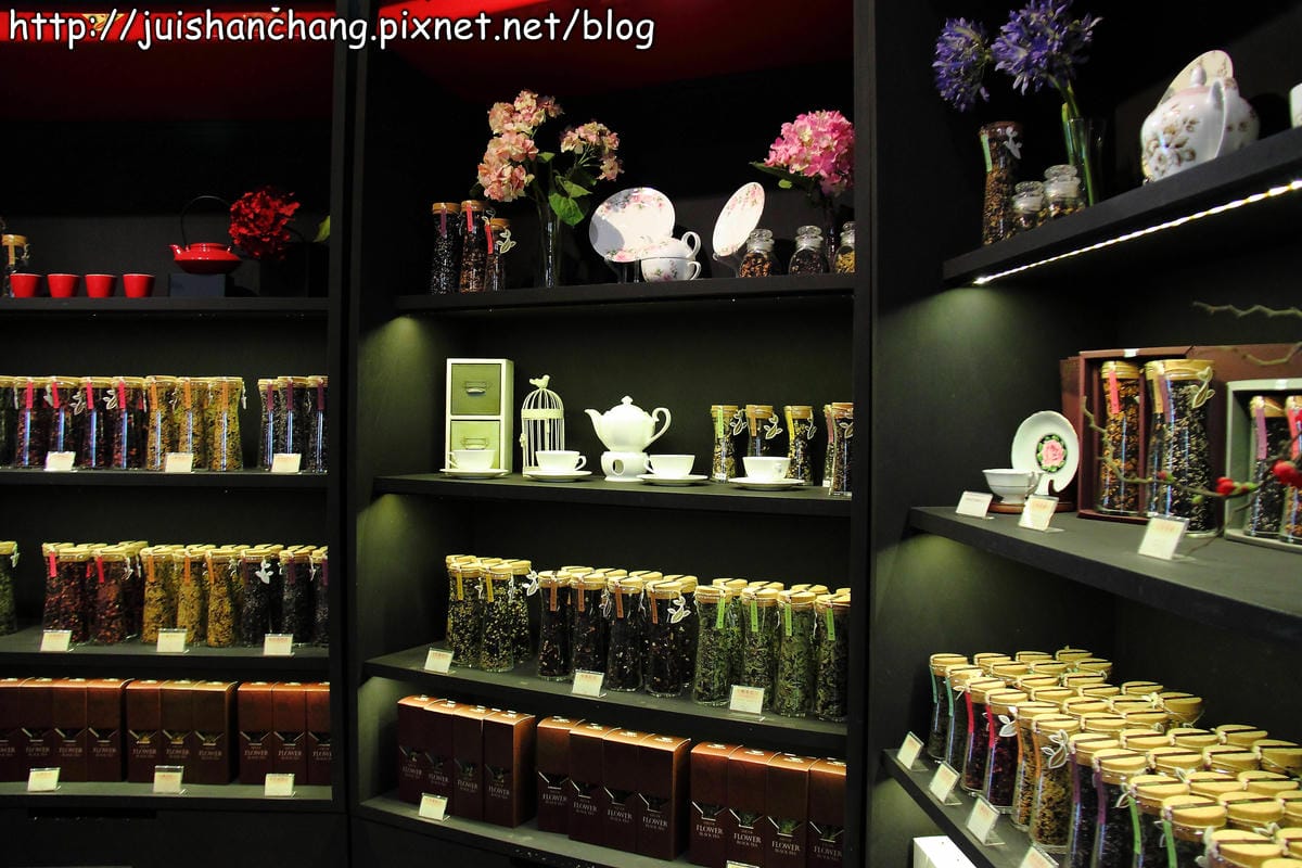 【南投魚池旅遊景點】親手窯。DIY手拉坯+廖鄉長紅茶故事館。進去喝一杯紅茶吧！