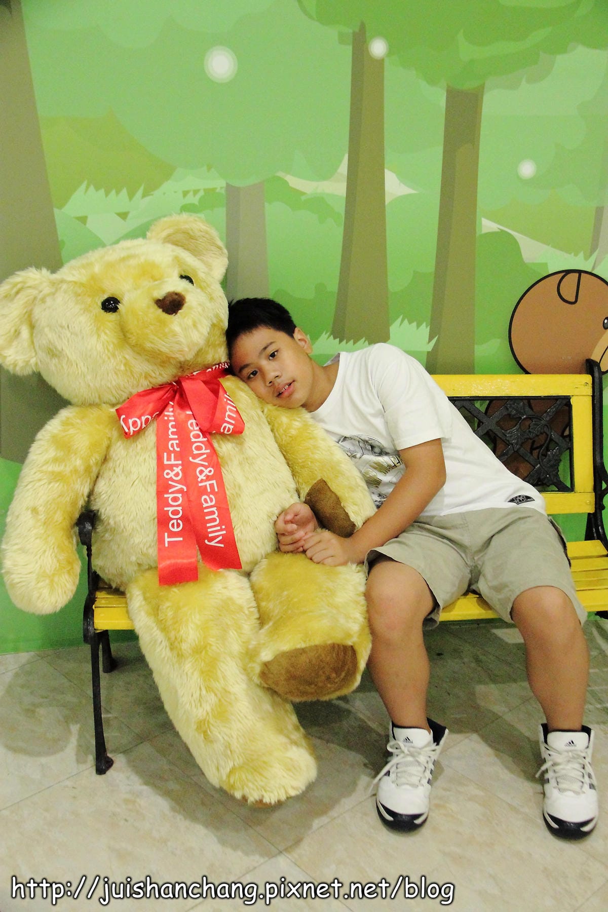 【遊記║桃園】航空熊展演館～大熊壓境？！全球最大泰迪熊登陸桃園！