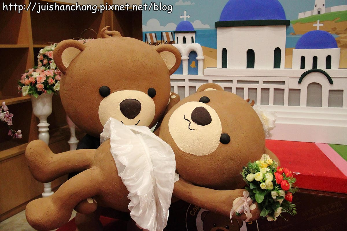 【遊記║桃園】航空熊展演館～大熊壓境？！全球最大泰迪熊登陸桃園！