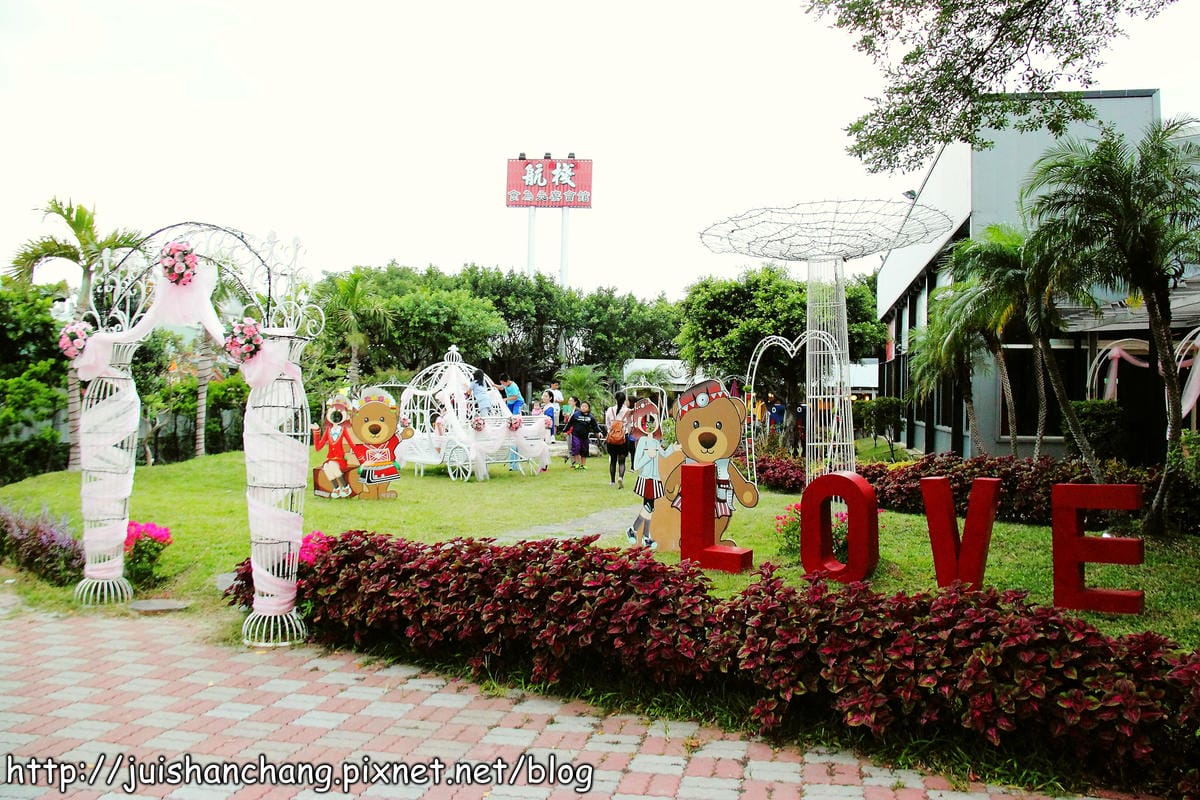 【遊記║桃園】航空熊展演館～大熊壓境？！全球最大泰迪熊登陸桃園！