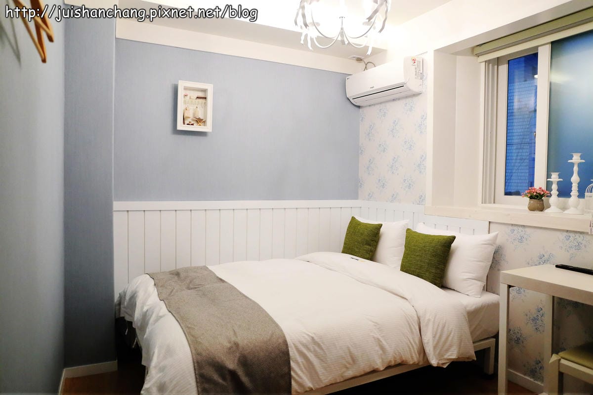 【2014。韓國首爾住宿推薦║東大門站】Hotel QB～東大門購物超方便的鄉村風民宿