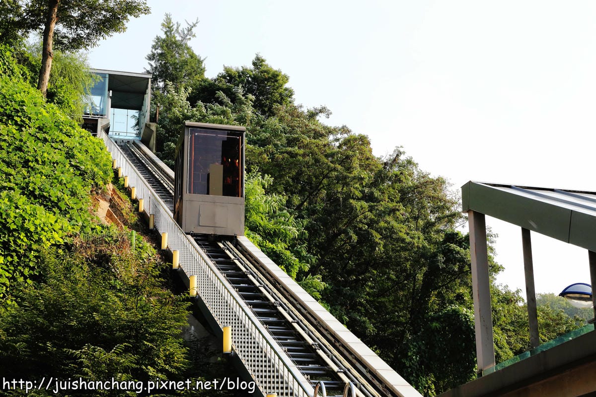 【2014。韓國首爾自由行║明洞站】南山N首爾塔～『來自星星的你』千頌伊與都敏俊約會的浪漫地
