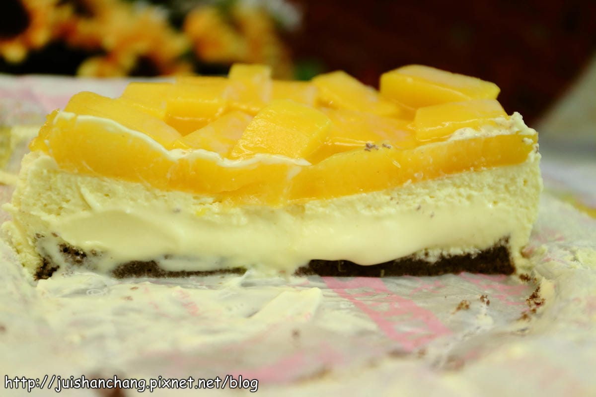 【廣宣團購║中壢】諾亞半熟蛋糕❤原味北海道鮮乳捲&愛文芒果融心乳酪～內餡滿滿，口口爆漿，真是超大滿足！