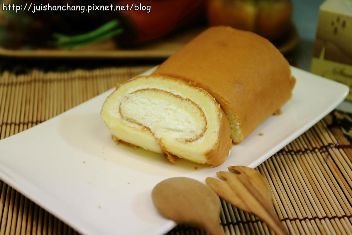 【廣宣團購║中壢】諾亞半熟蛋糕❤原味北海道鮮乳捲&愛文芒果融心乳酪～內餡滿滿，口口爆漿，真是超大滿足！