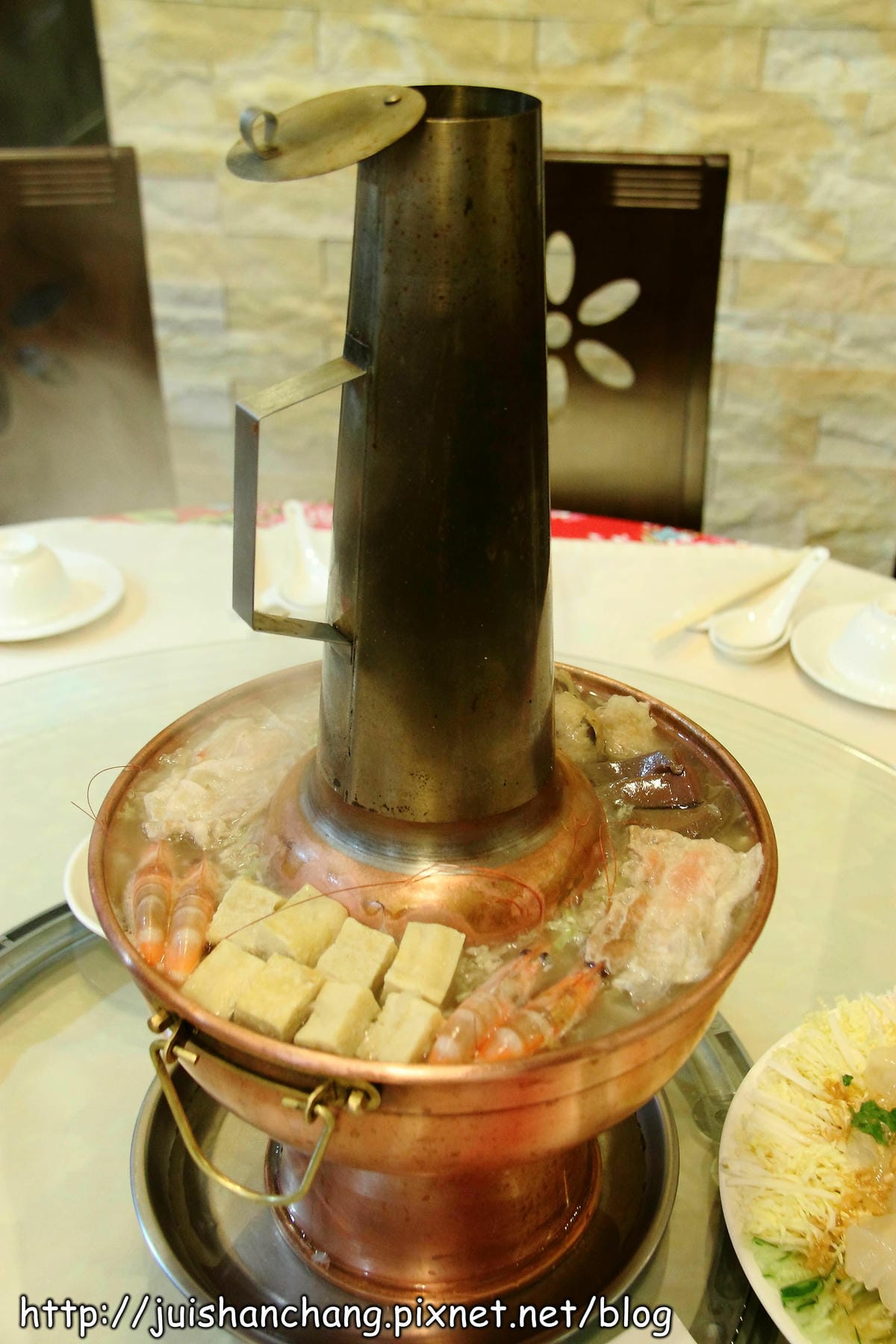 【廣宣║台北】東北軒酸菜白肉鍋～好呷在這裡，吃了會幸福唷！