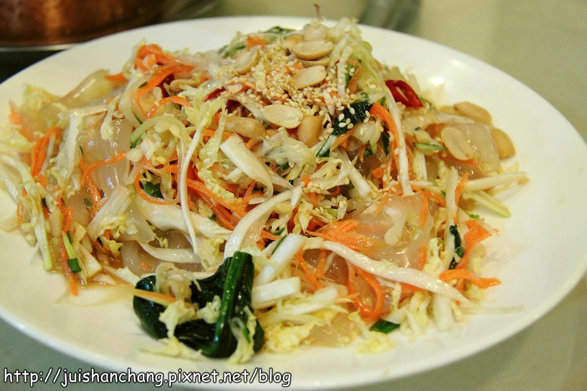 【廣宣║台北】東北軒酸菜白肉鍋～好呷在這裡，吃了會幸福唷！