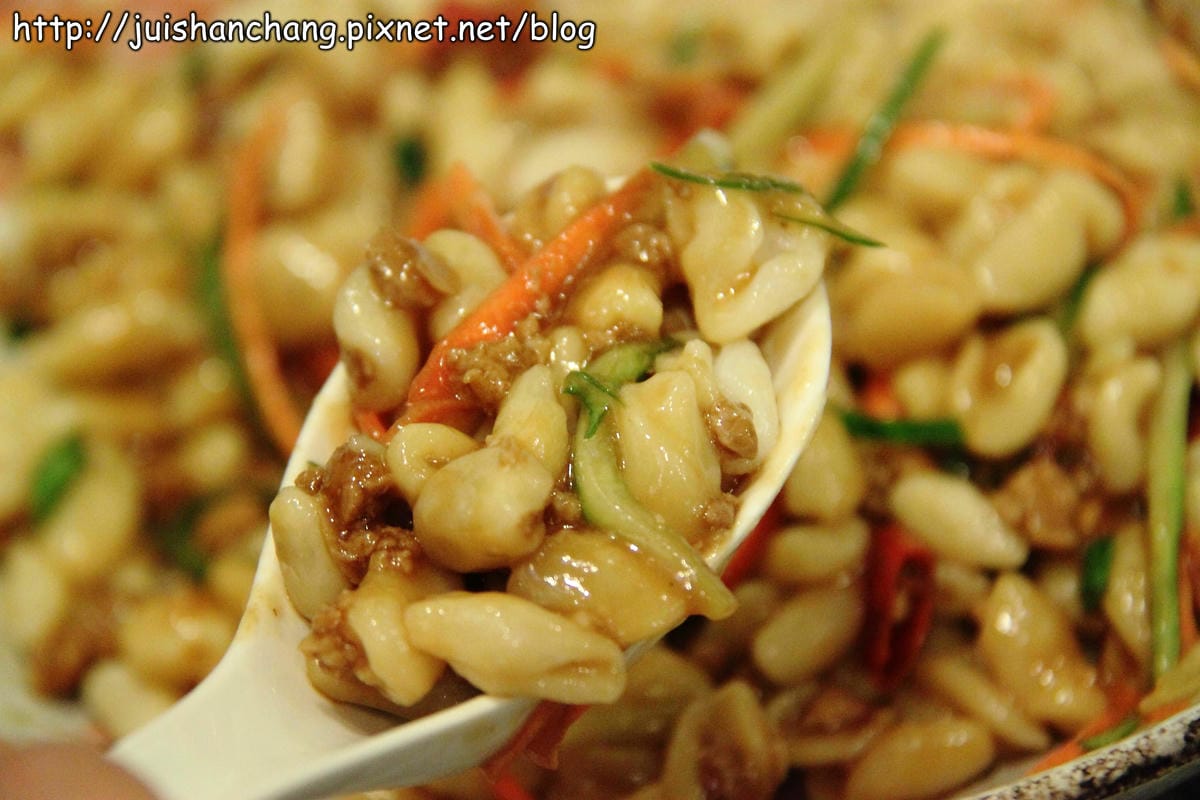 【廣宣║台北】東北軒酸菜白肉鍋～好呷在這裡，吃了會幸福唷！