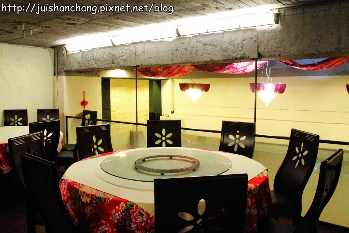 【廣宣║台北】東北軒酸菜白肉鍋～好呷在這裡，吃了會幸福唷！