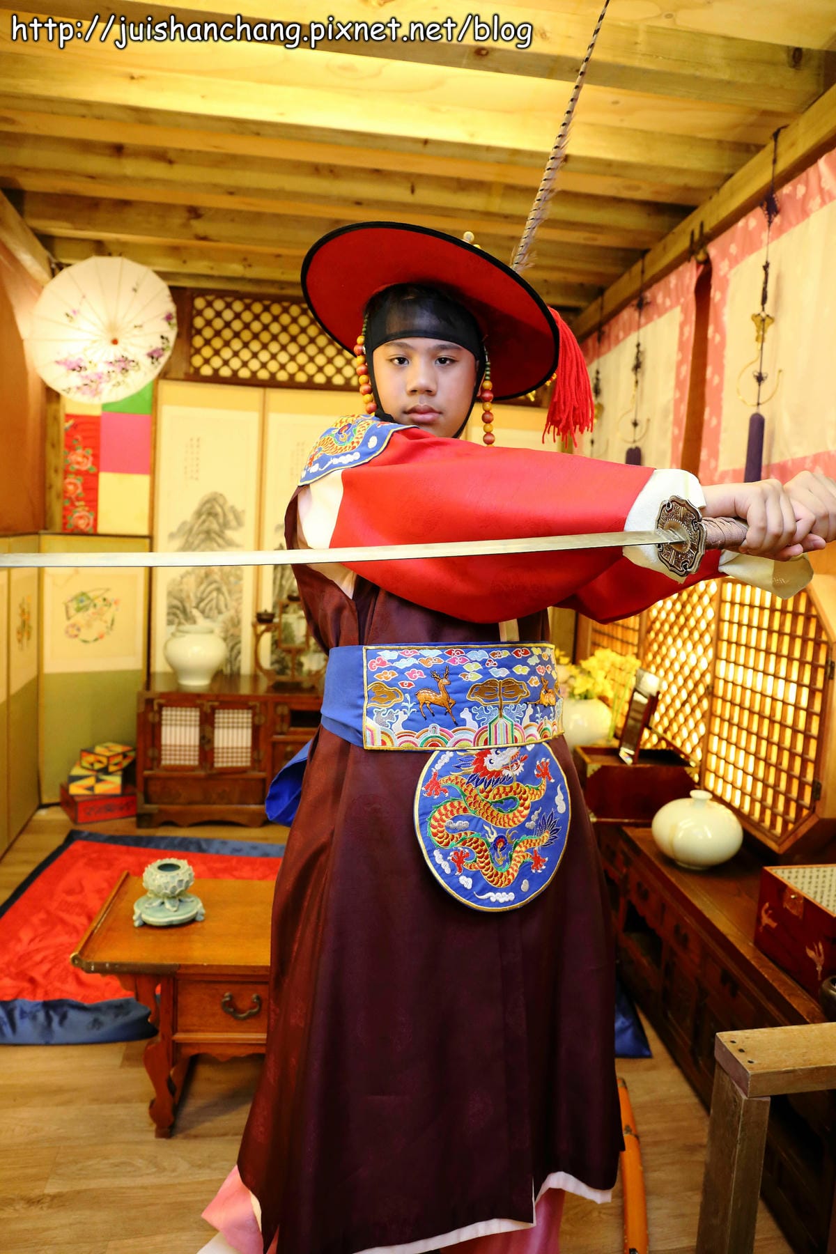 【2014。韓國首爾自由行║鐘閣站】古館韓服體驗～皇太子、中殿娘娘任你變變變！