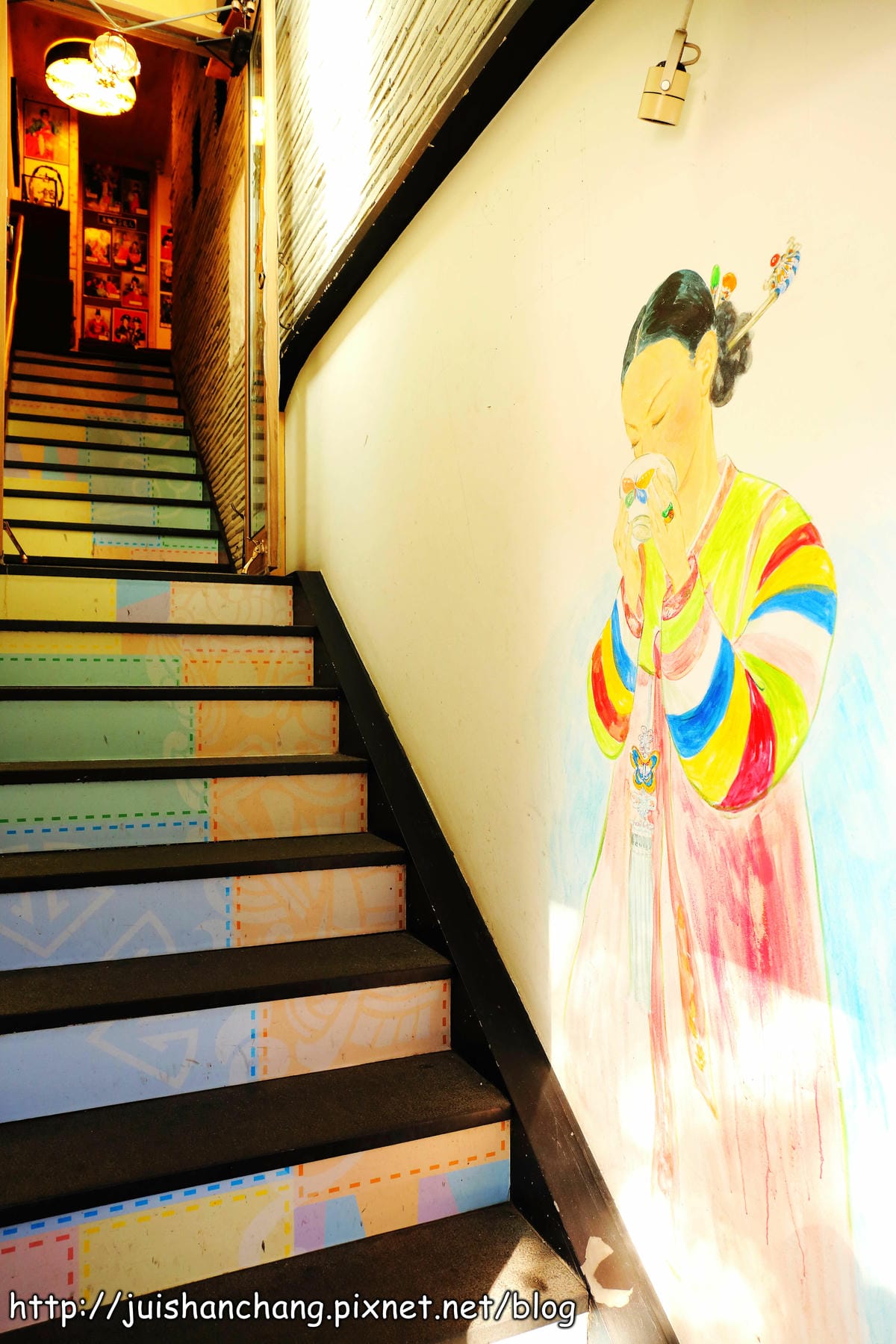 【2014。韓國首爾自由行║鐘閣站】古館韓服體驗～皇太子、中殿娘娘任你變變變！