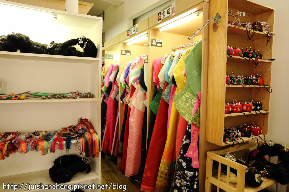 【2014。韓國首爾自由行║鐘閣站】古館韓服體驗～皇太子、中殿娘娘任你變變變！