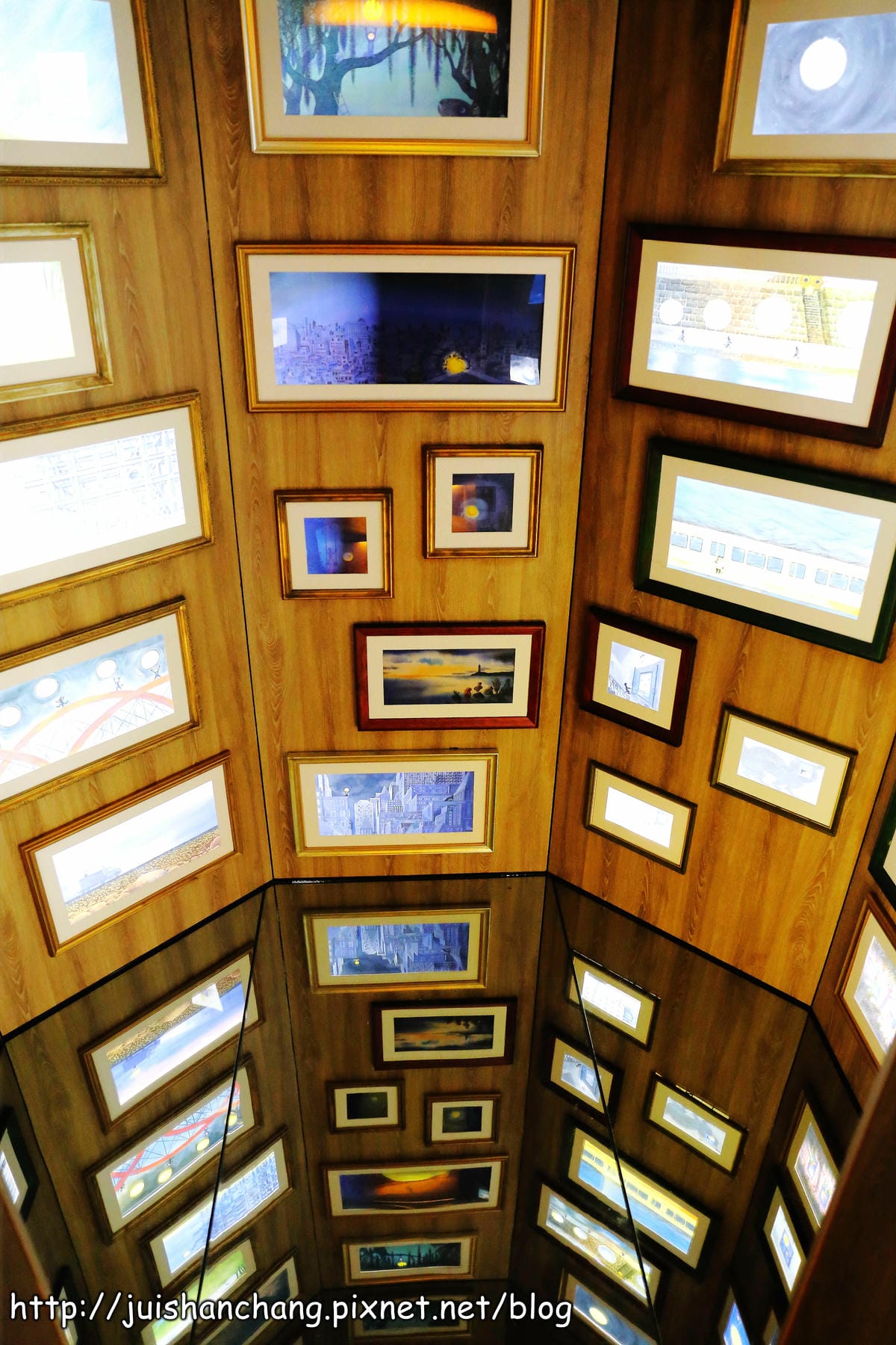 【遊記║台北】信義區新亮點。幾米月亮公車開上人行道？！歡迎幸福搭乘～