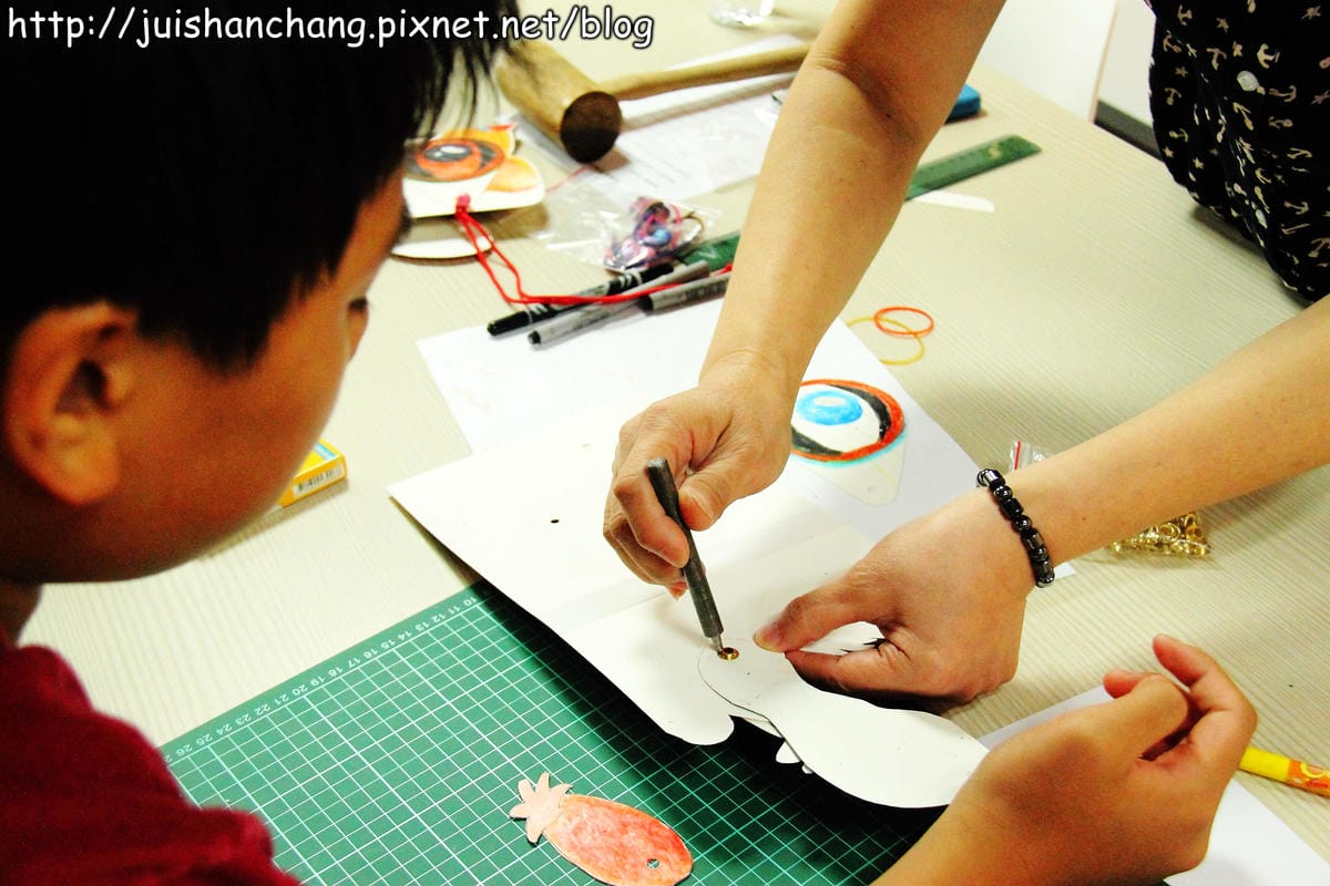 【廣宣║台北】客家無限館HAKKA PLAY手作工坊～小浣熊主題手工書，獨一無二的唷！