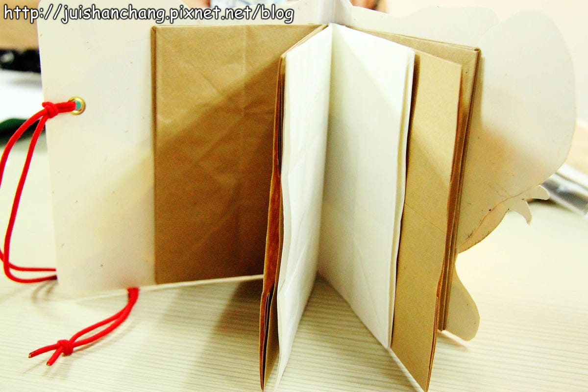 【廣宣║台北】客家無限館HAKKA PLAY手作工坊～小浣熊主題手工書，獨一無二的唷！