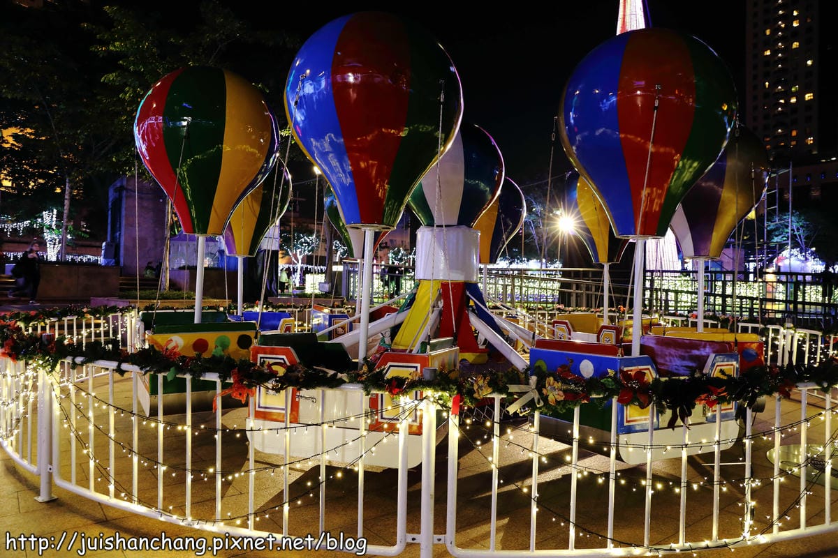 【遊記║新北板橋】2014新北市歡樂耶誕城～倒數1天！馬卡龍LED燈點亮璀璨光芒夜空！