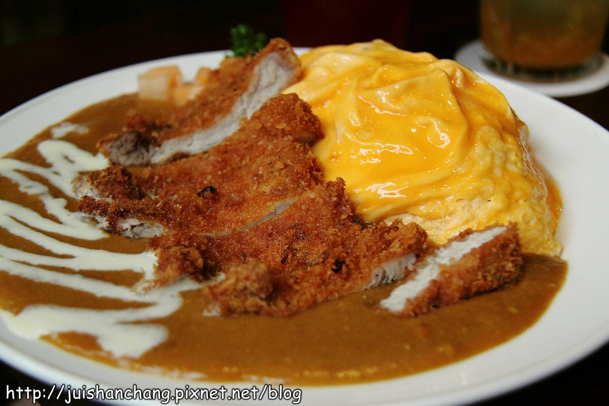 【食記║新北中和】今天不去圖書館，是要去圖書館對面吃早午餐！