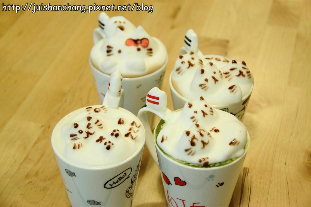【食記║平鎮】理性＆感性cafe’～終極版超萌立體拉花，倒底該不該喝？！
