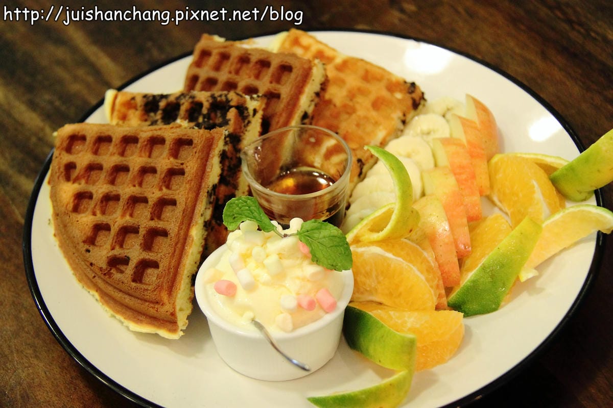 【食記║台北】麻犇堂囍糖本舖～西式風格的港式茶餐廳，我們真的在台灣！！！