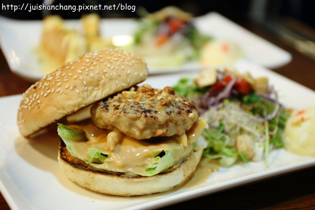 【食記║台北】找餐2店～排隊也要吃的早餐店！食尚玩家也有介紹過唷！