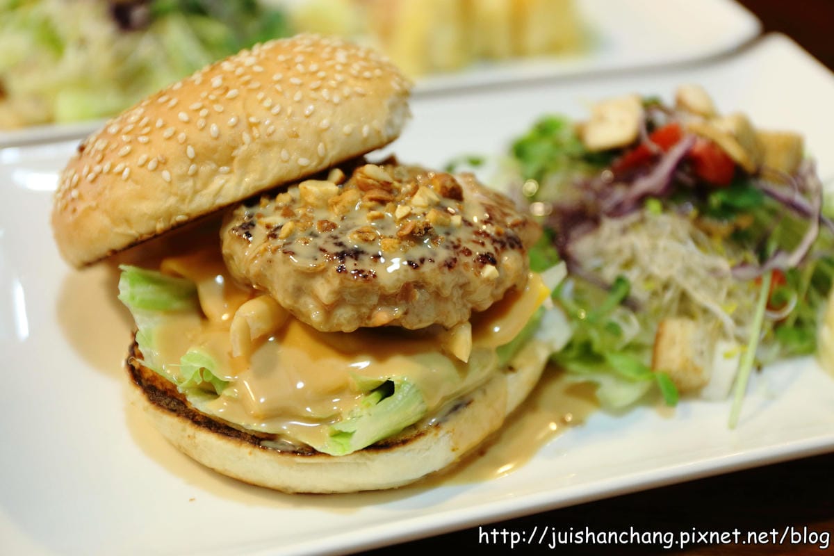 【食記║台北】找餐2店～排隊也要吃的早餐店！食尚玩家也有介紹過唷！