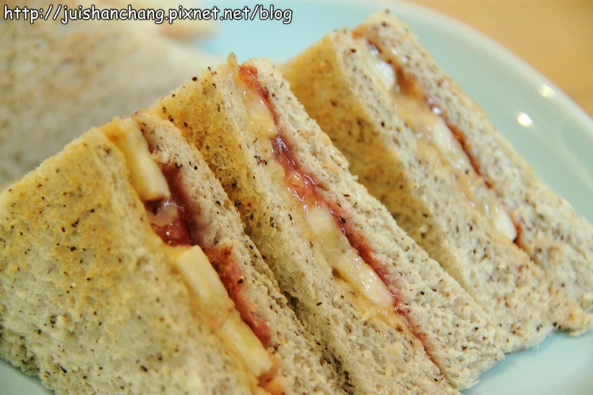 【食記║新北中和】鮮活樂早午餐。輕食。咖啡～驚！大象出現在我的早午餐裡？！