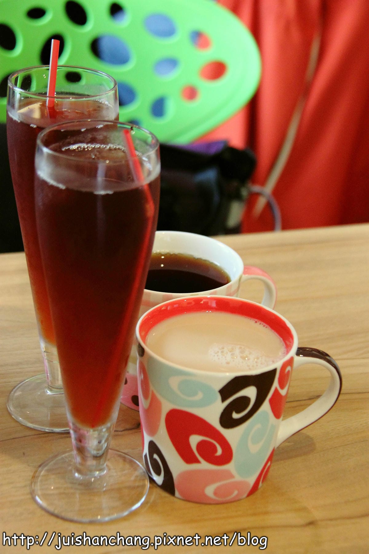 【食記║新北中和】鮮活樂早午餐。輕食。咖啡～驚！大象出現在我的早午餐裡？！