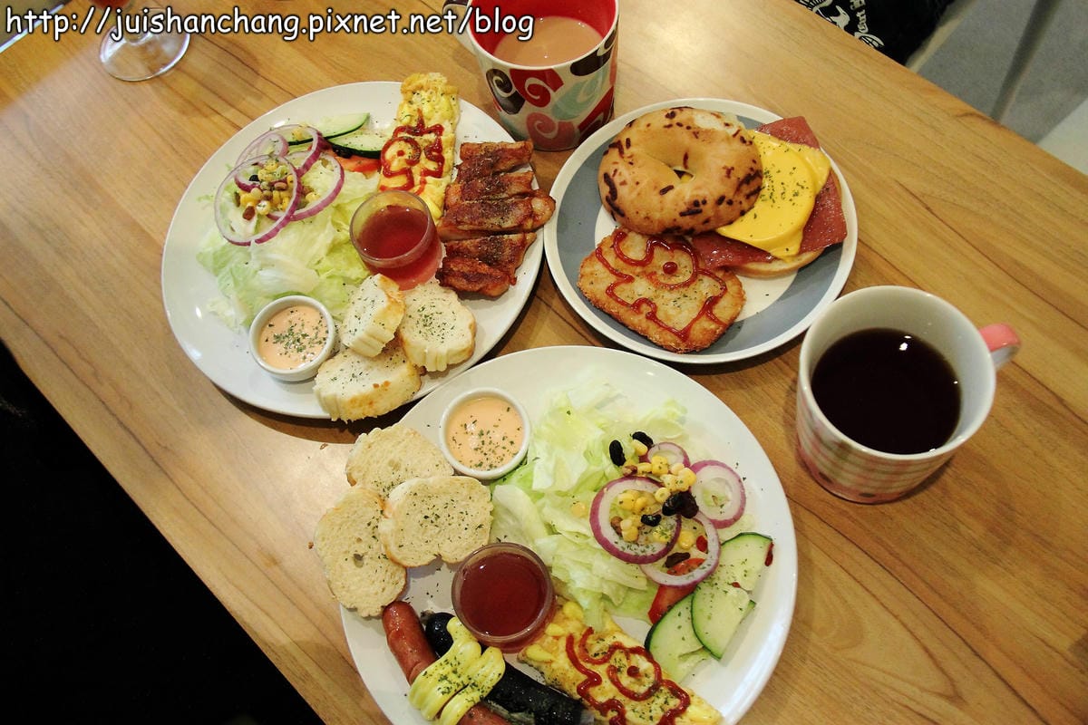 【食記║新北中和】鮮活樂早午餐。輕食。咖啡～驚！大象出現在我的早午餐裡？！