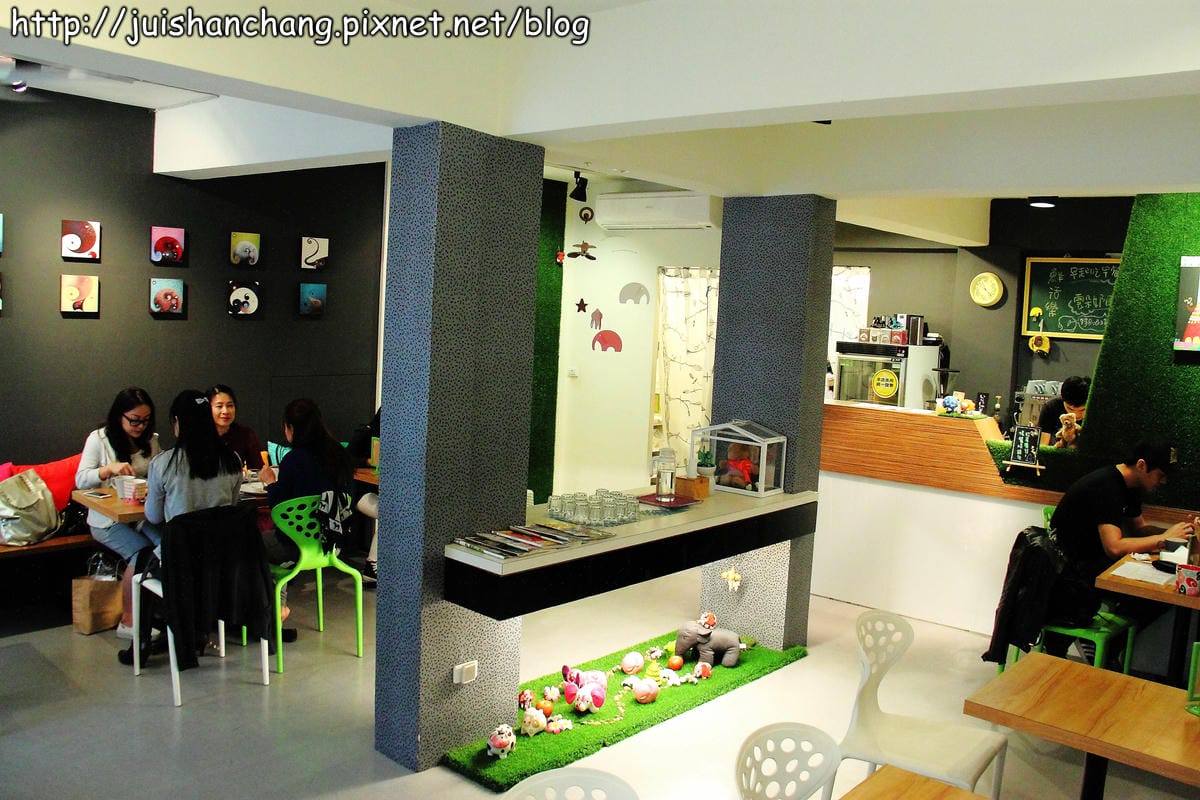 【食記║新北中和】鮮活樂早午餐。輕食。咖啡～驚！大象出現在我的早午餐裡？！