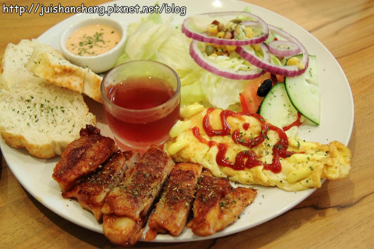 【食記║新北中和】鮮活樂早午餐。輕食。咖啡～驚！大象出現在我的早午餐裡？！