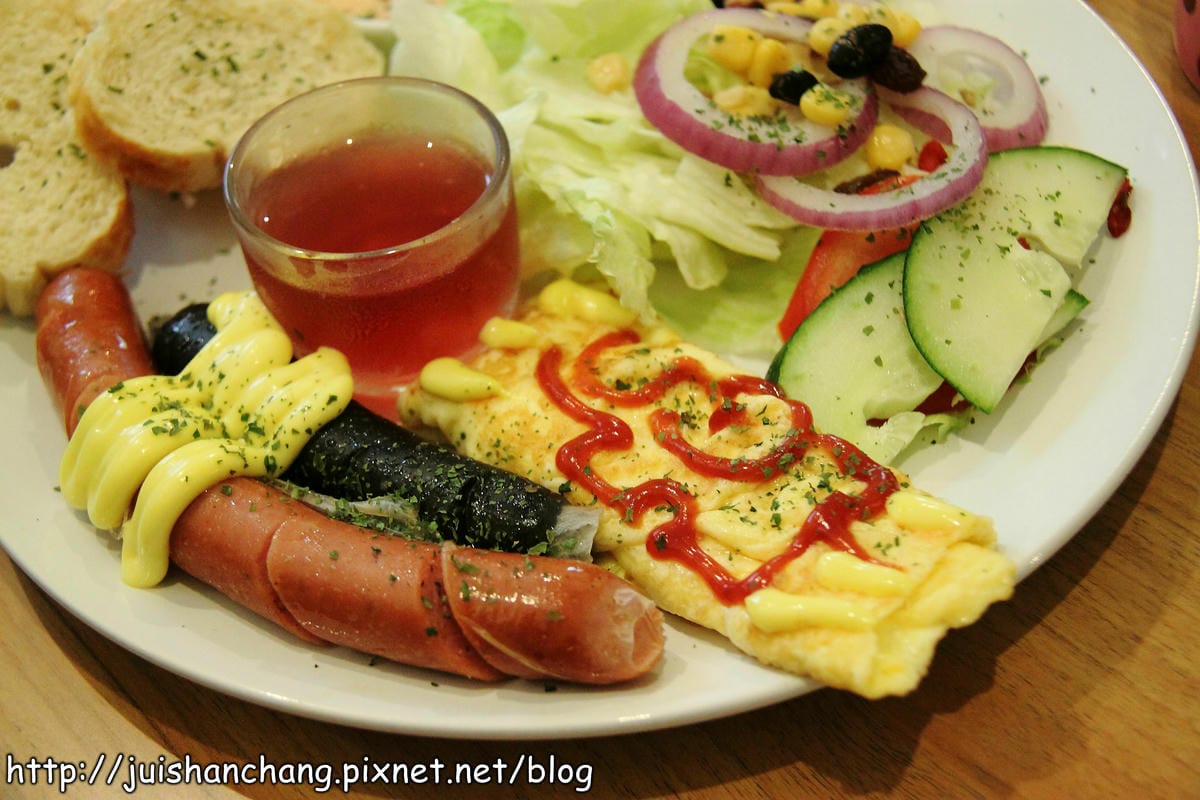 【食記║新北中和】鮮活樂早午餐。輕食。咖啡～驚！大象出現在我的早午餐裡？！