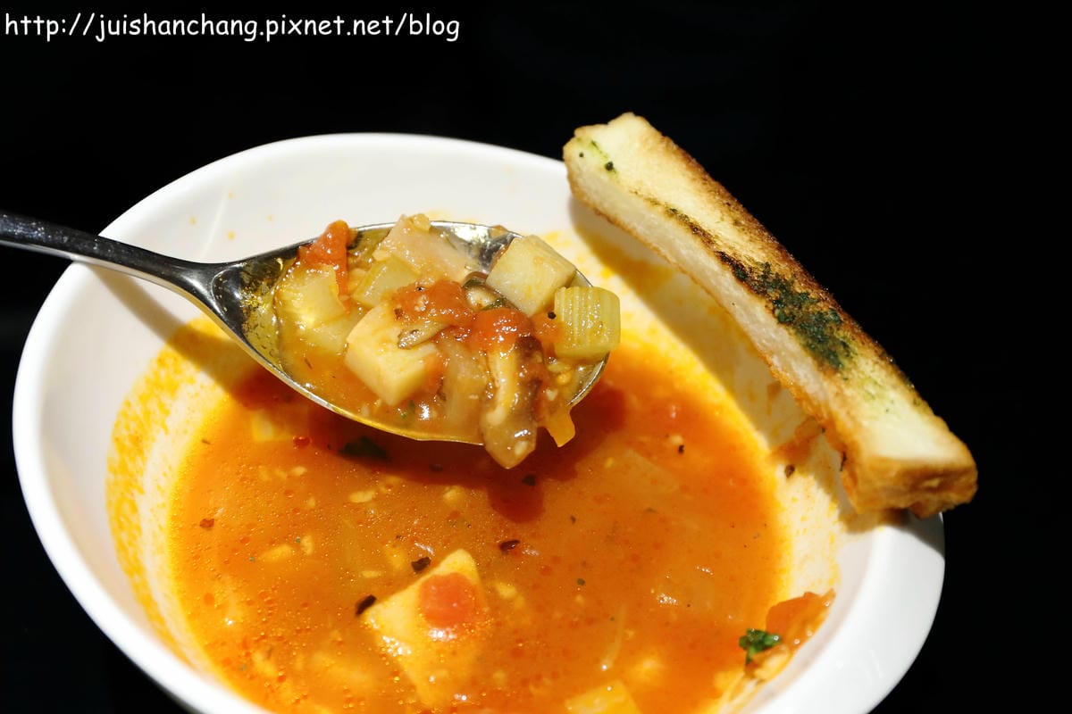 【食。三重】A-LI 阿理義式廚房～溫馨浪漫聖誕大餐，要訂要快！！（有正妹和帥哥在此等你唷！！）