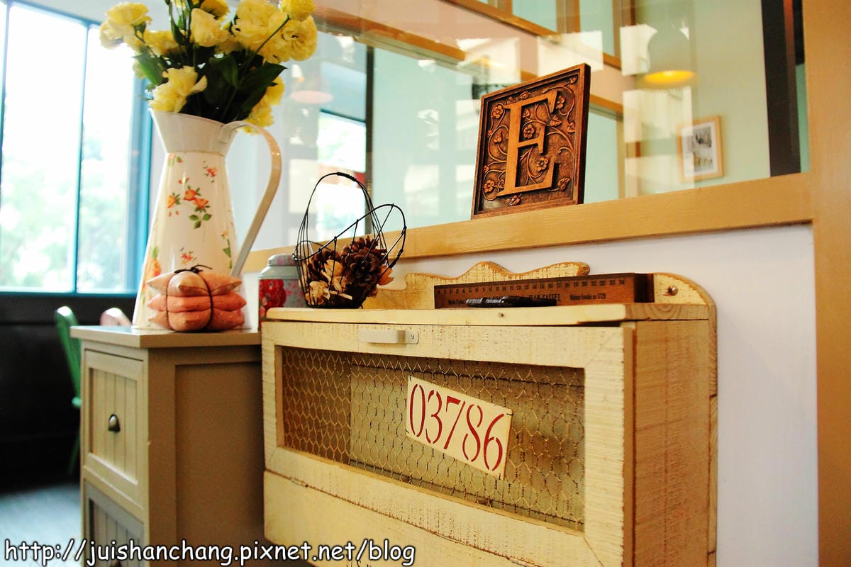 【食記║桃園中壢】Hana cafe～攻陷少女心的微甜鄉村風下午茶