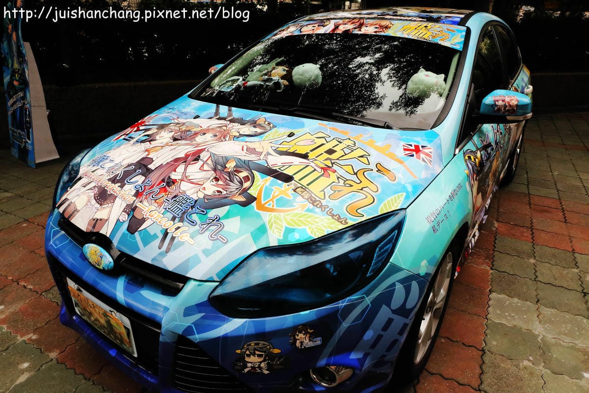 【展覽║台北】台大體育館  COSPLAY登場～辣妹露小蠻腰盛裝赴會