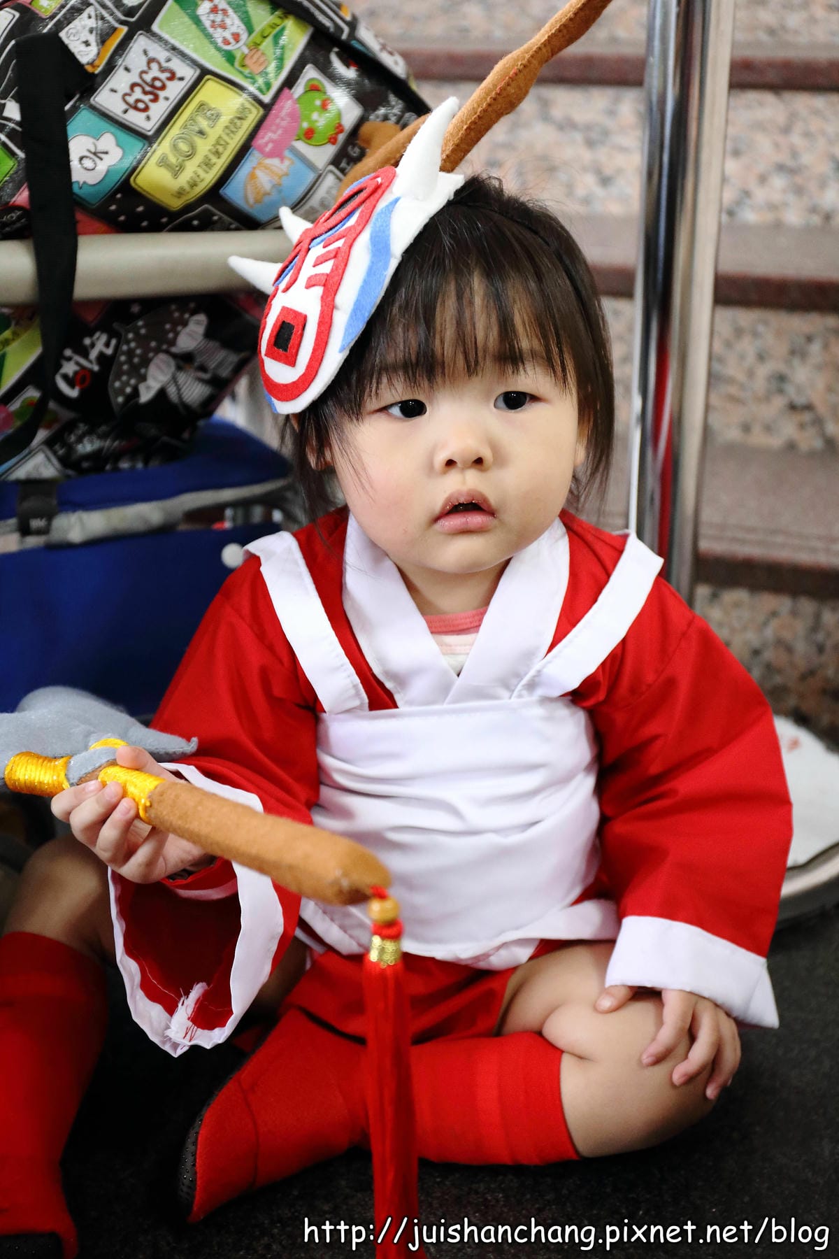 【展覽║台北】台大體育館  COSPLAY登場～辣妹露小蠻腰盛裝赴會