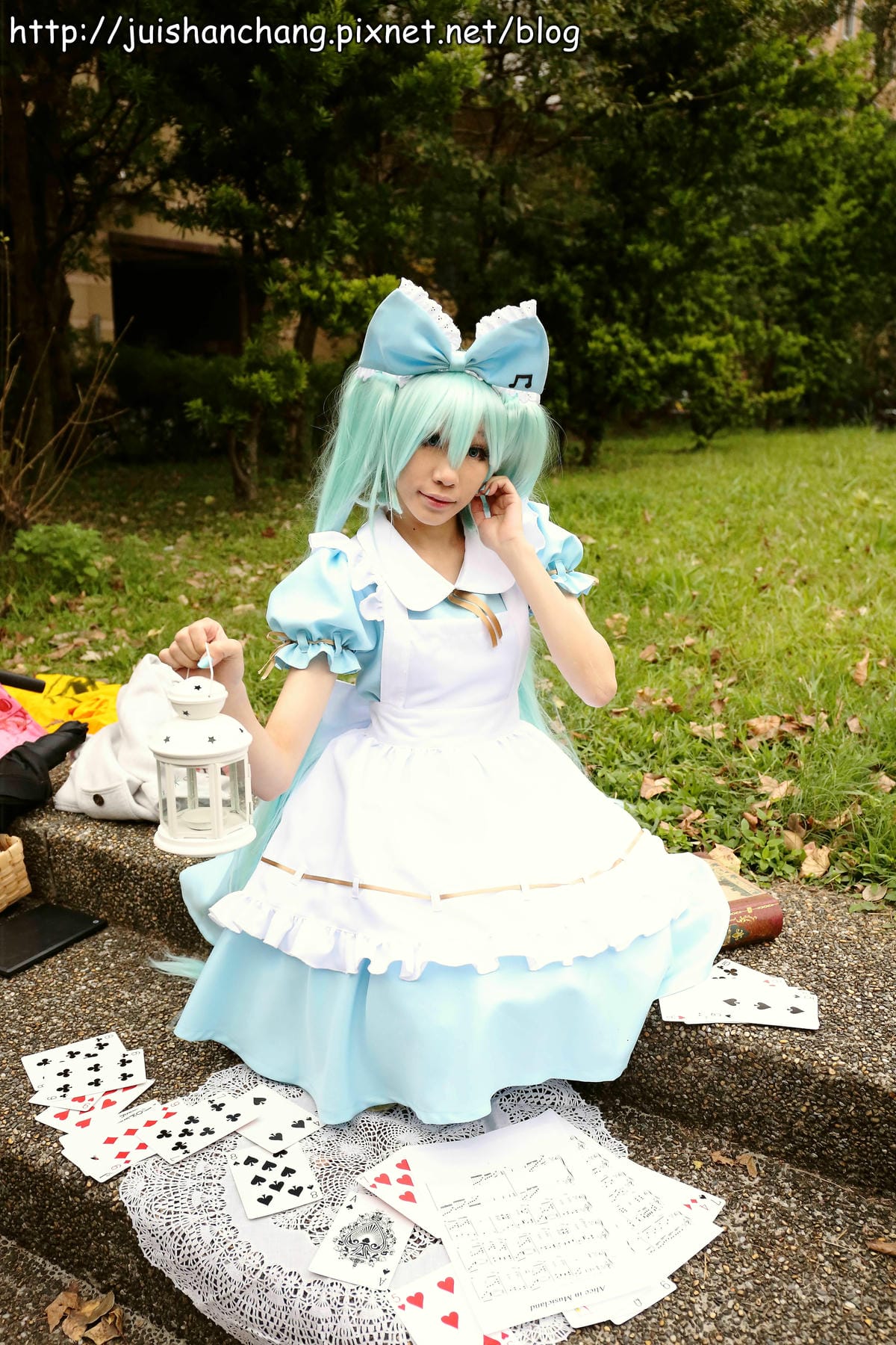 【展覽║台北】台大體育館  COSPLAY登場～辣妹露小蠻腰盛裝赴會