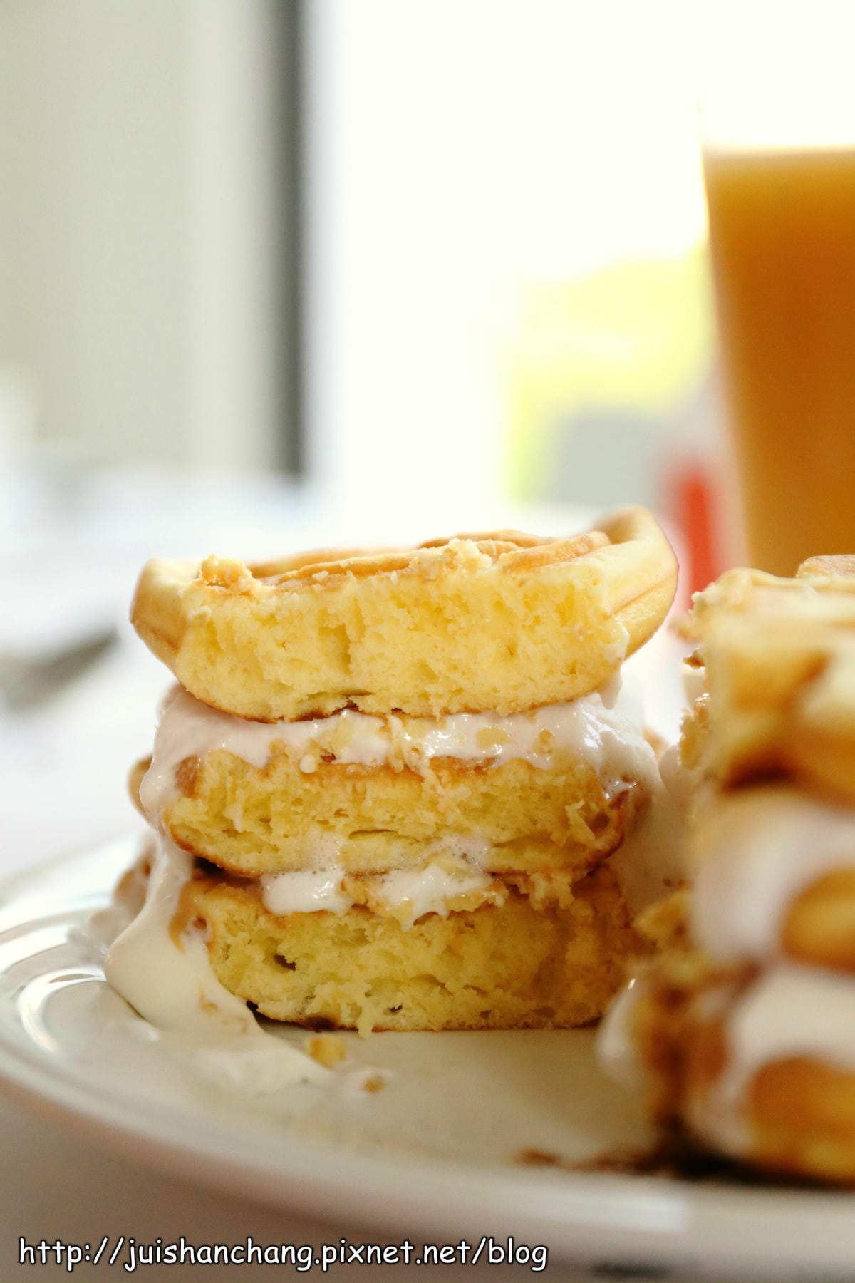 【食記║台中】à la sha cafe複合式主題餐廳～咦？！阿財也會煮咖啡？！