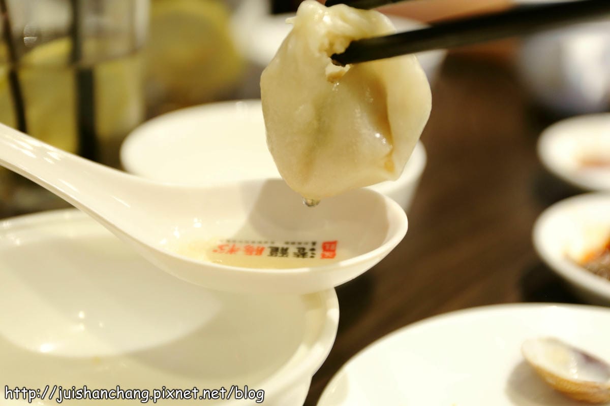 【食記║新竹】哄供茶餐廳～小吃街裡的大驚喜，道地平價美味港式料理