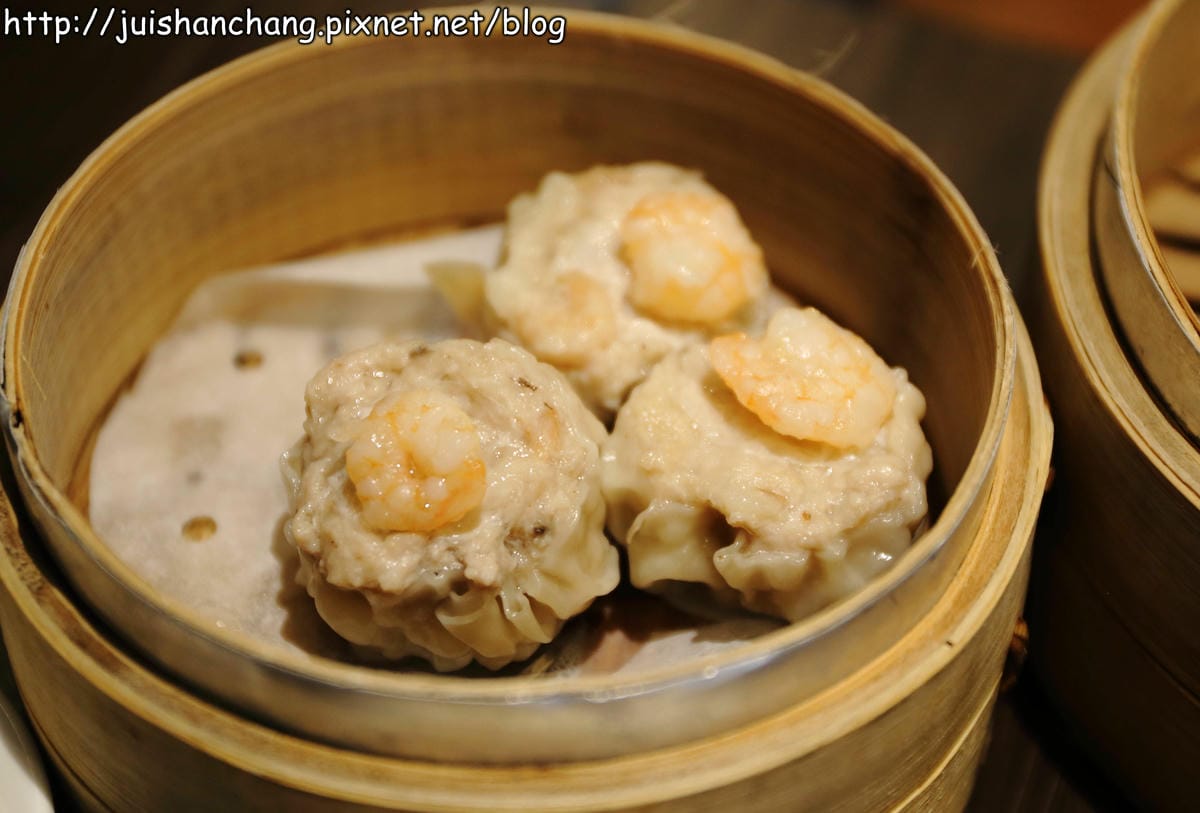 【食記║新竹】哄供茶餐廳～小吃街裡的大驚喜，道地平價美味港式料理