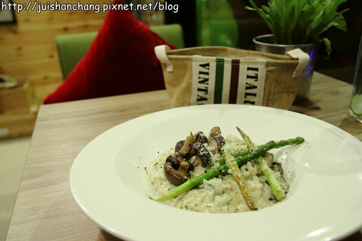 【廣宣‖新北板橋】翻桌吧！Turning Table〜輕食早午餐新選擇