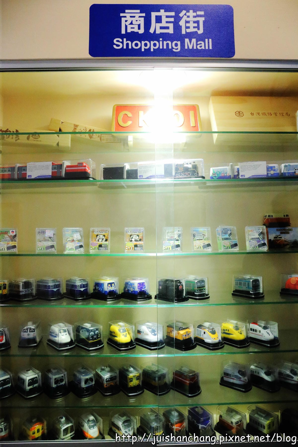 【食‖台北】捲餅咬鹿〜初鹿鮮奶作成餅皮，捲餅界的LV啦！