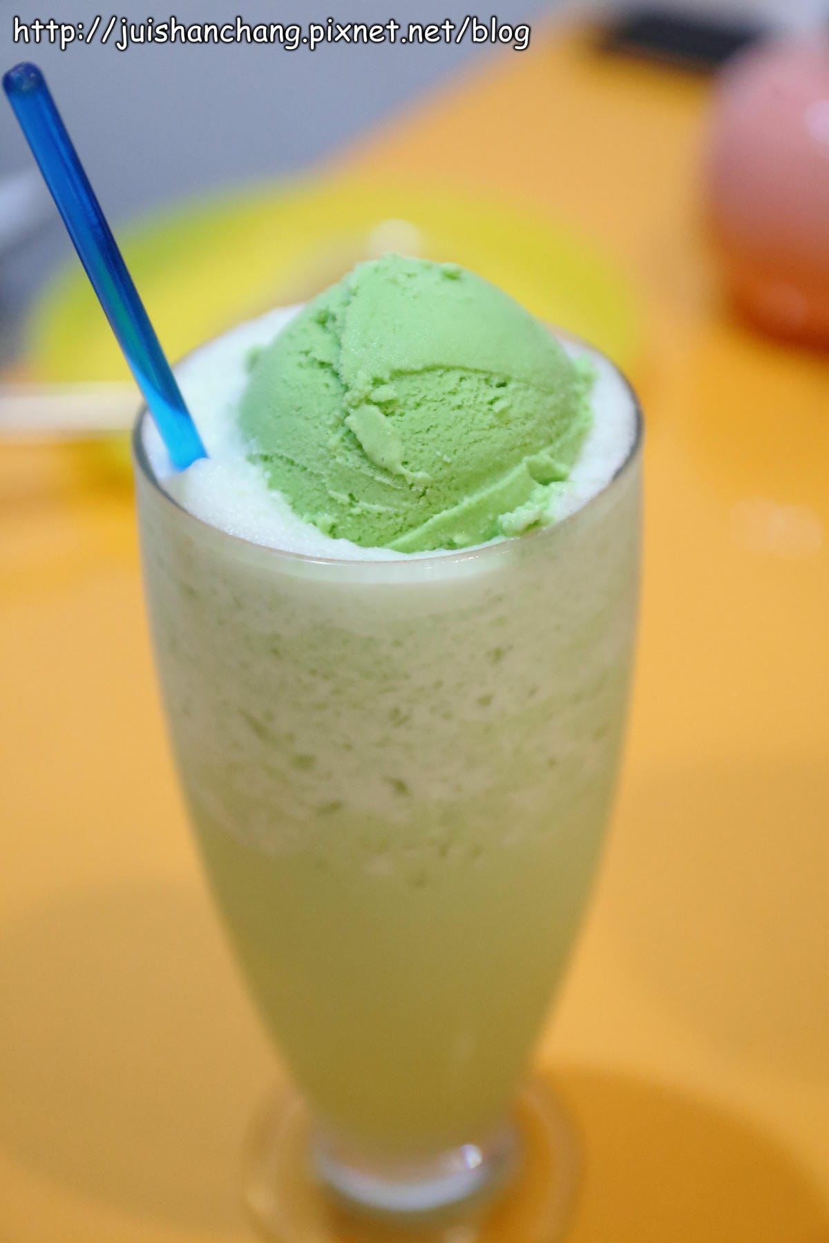 【食‖台北】捲餅咬鹿〜初鹿鮮奶作成餅皮，捲餅界的LV啦！