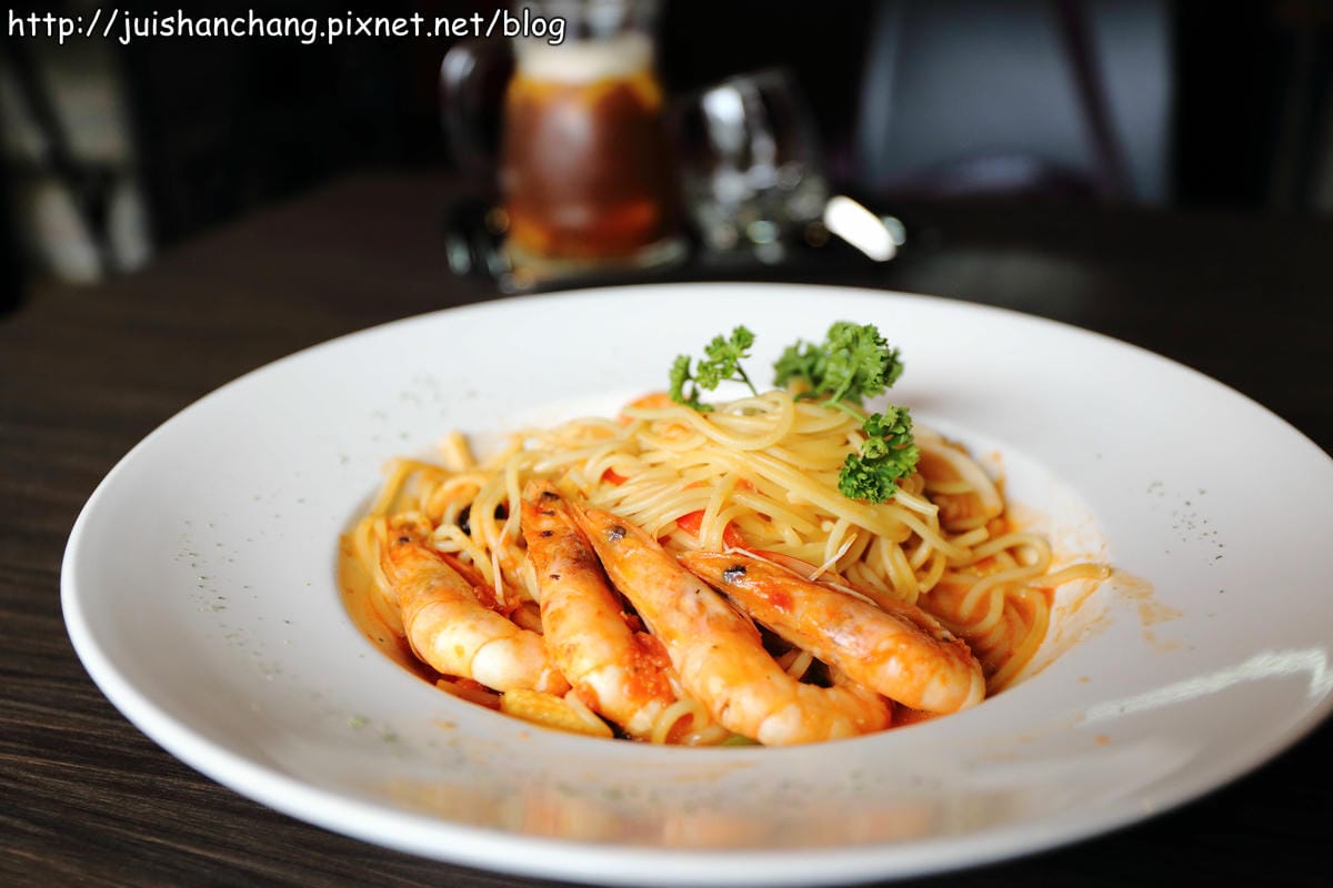 【食‖彰化】原覺咖啡～員林火車站附近美食大發現，濃郁到爆的起司鍋！