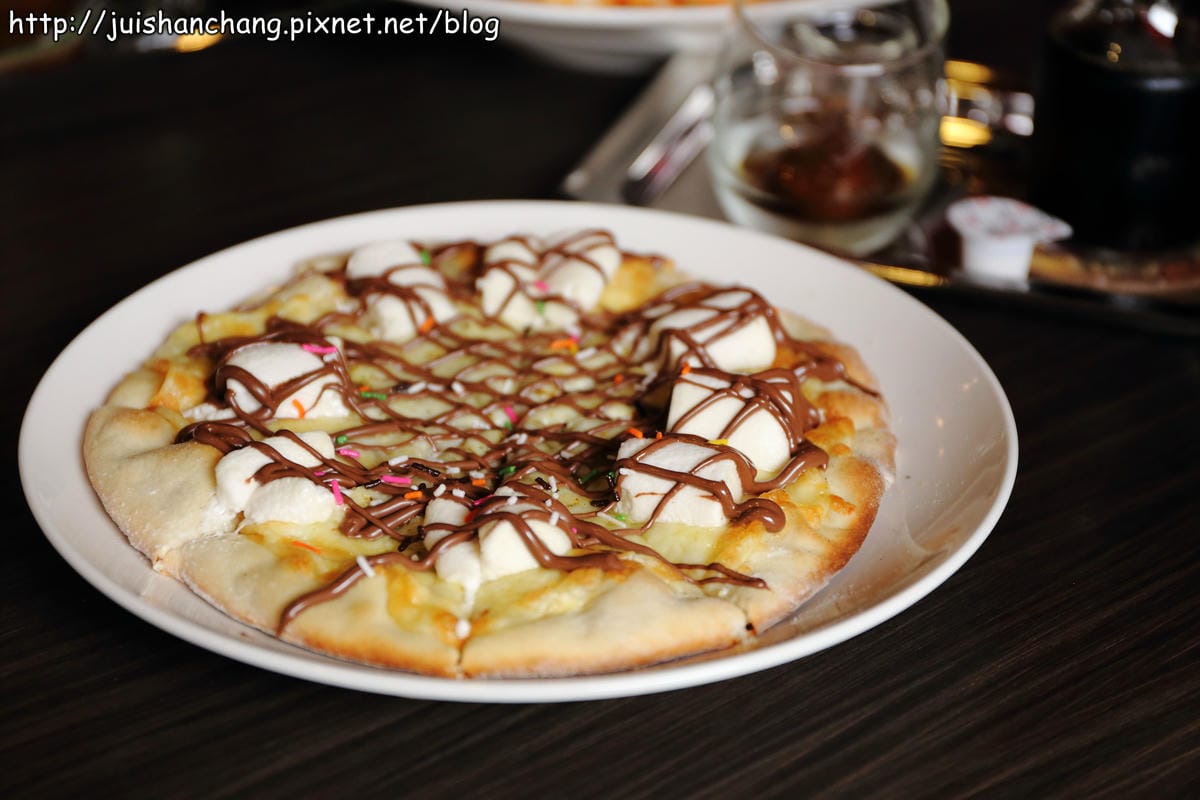 【食‖彰化】原覺咖啡～員林火車站附近美食大發現，濃郁到爆的起司鍋！