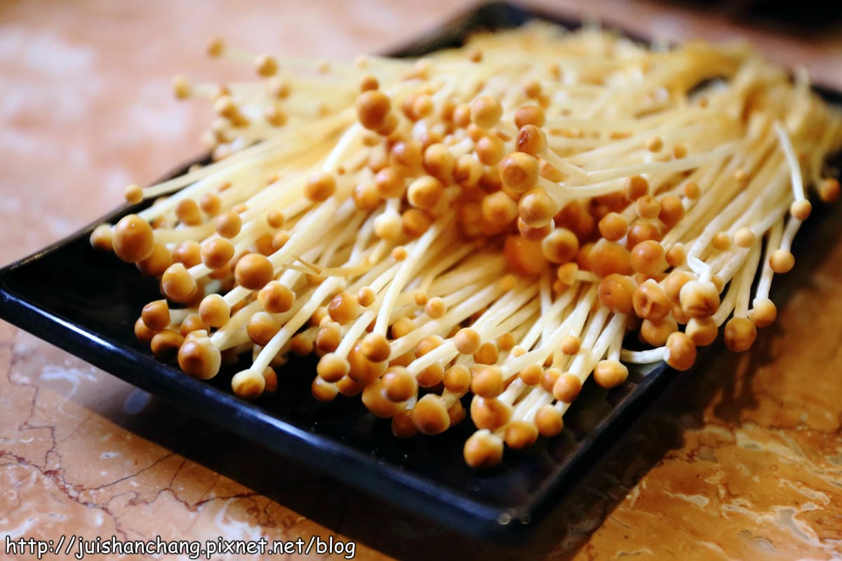 【食‖台北】吳阿水老茶館～老屋吃老火鍋品老茶？！