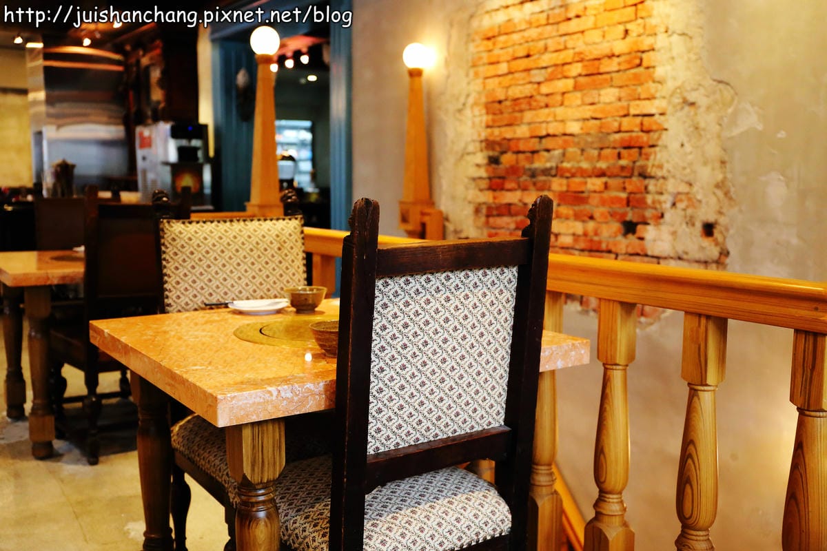【食‖台北】吳阿水老茶館～老屋吃老火鍋品老茶？！
